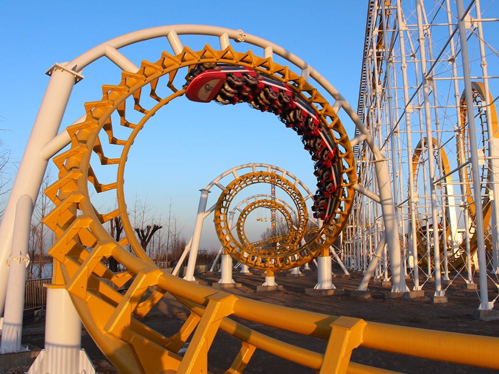 6-Loop Roller Coaster — Thrill Rides manufactured by ZhipaoRides, Six gravity-defying inversions with precision steel track — a signature thrill ride for major theme parks.