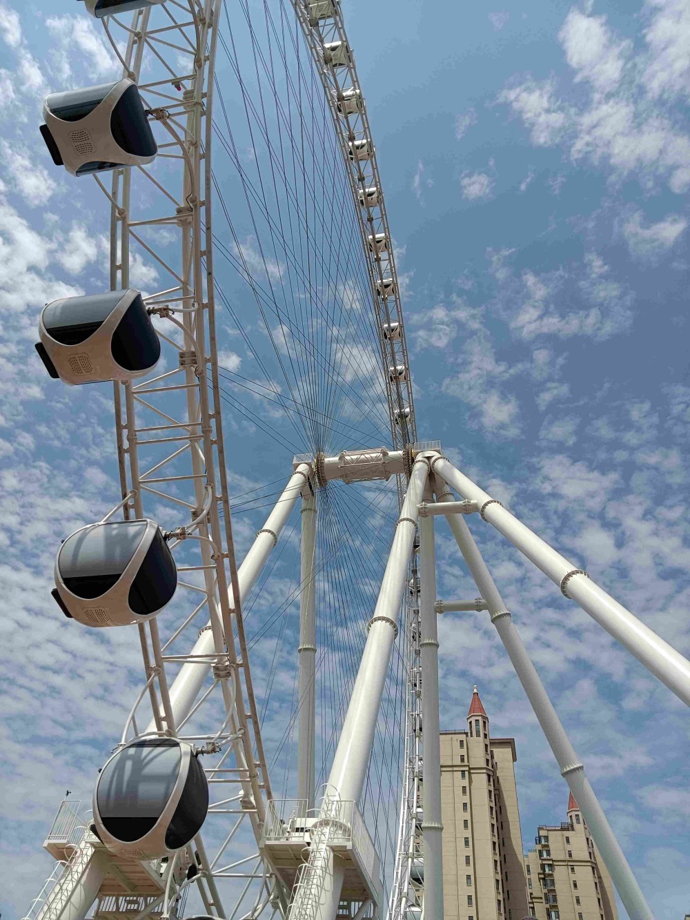 90m pure steel  cable Ferris Wheel photo 3 - ZhipaoRides